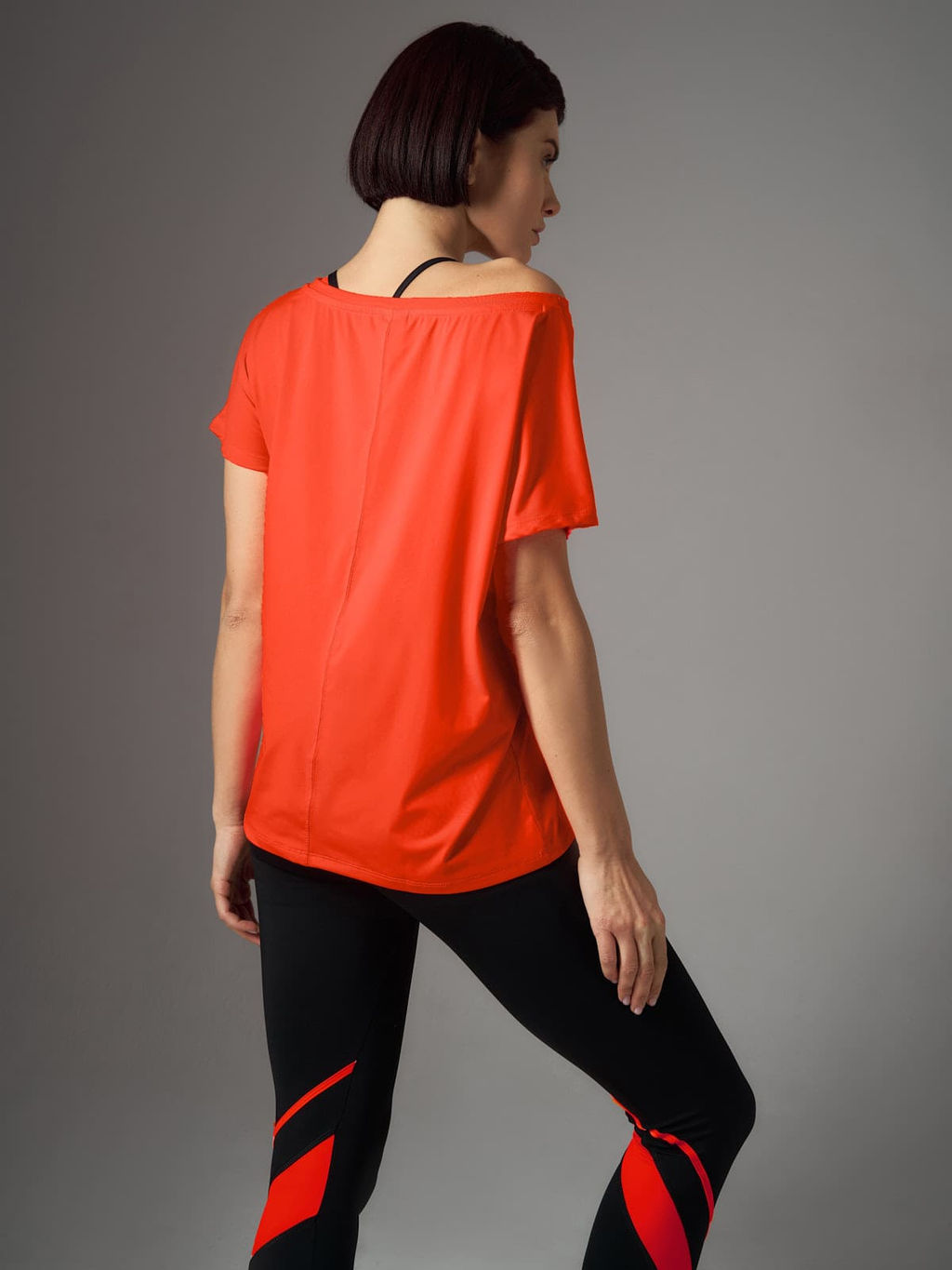 Футболка свободного силуэта на одно плечо - NEVERLATE фото 2