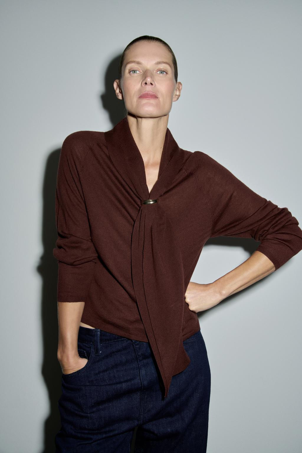 WOOL SWEATER WITH CLASP - Zara фото 3