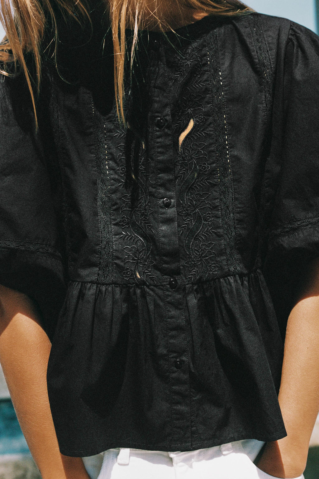 CAMISA BORDADA MANGA GLOBO / Negro - Zara фото 3