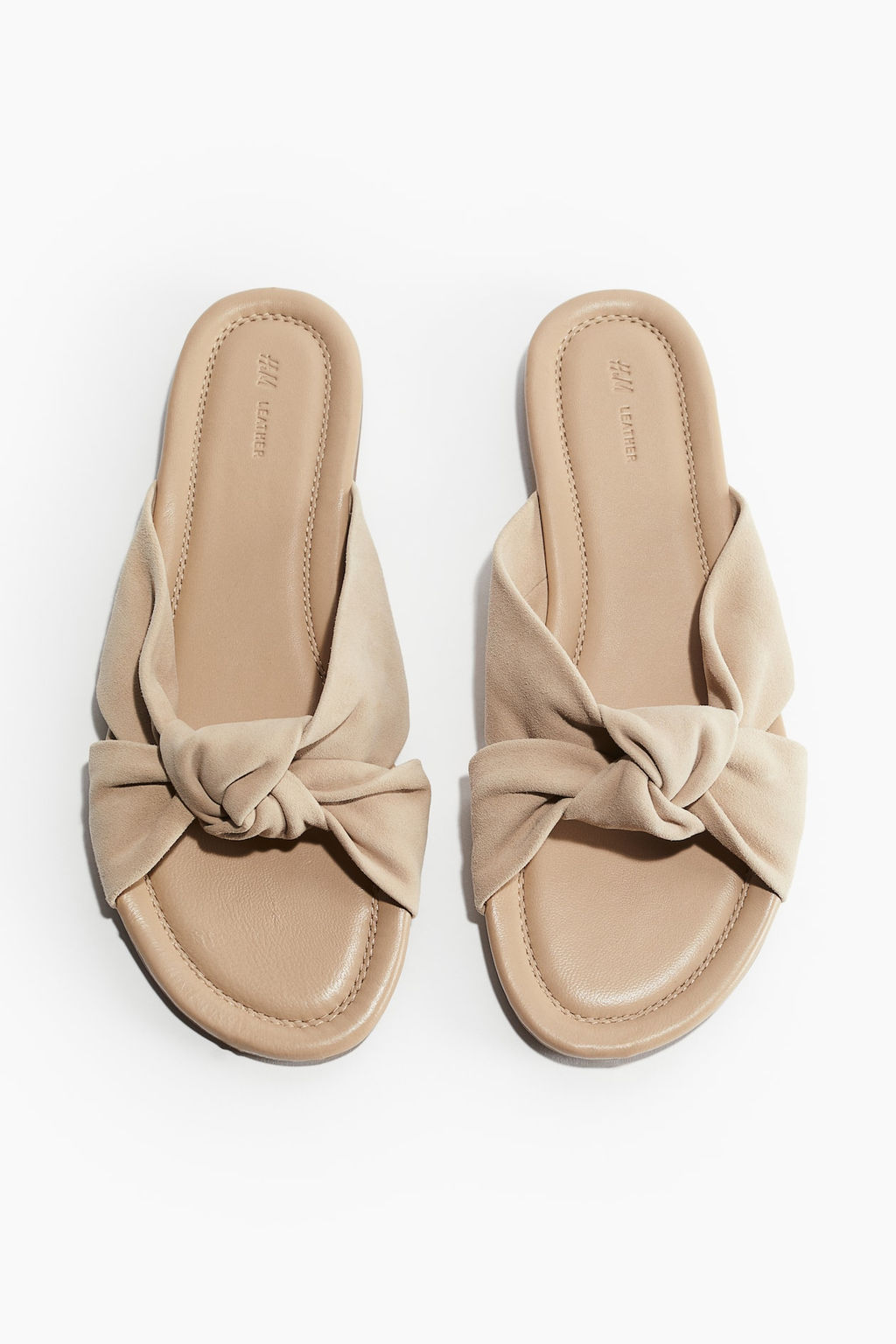 Sandalias de piel con nudo decorativo