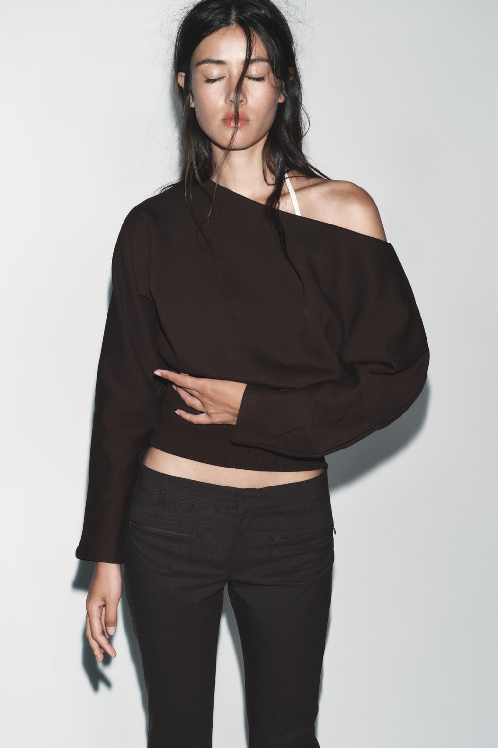SUDADERA ASIM?TRICA ALGOD?N / Chocolate - Zara фото 2