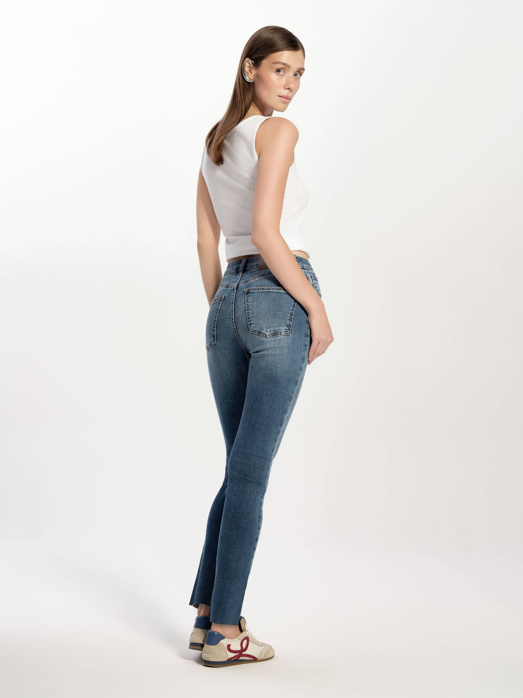 CONTE CON-721 Джинсы skinny с эффектом потёртостей и необработанным краем blue - Conte elegant фото 3
