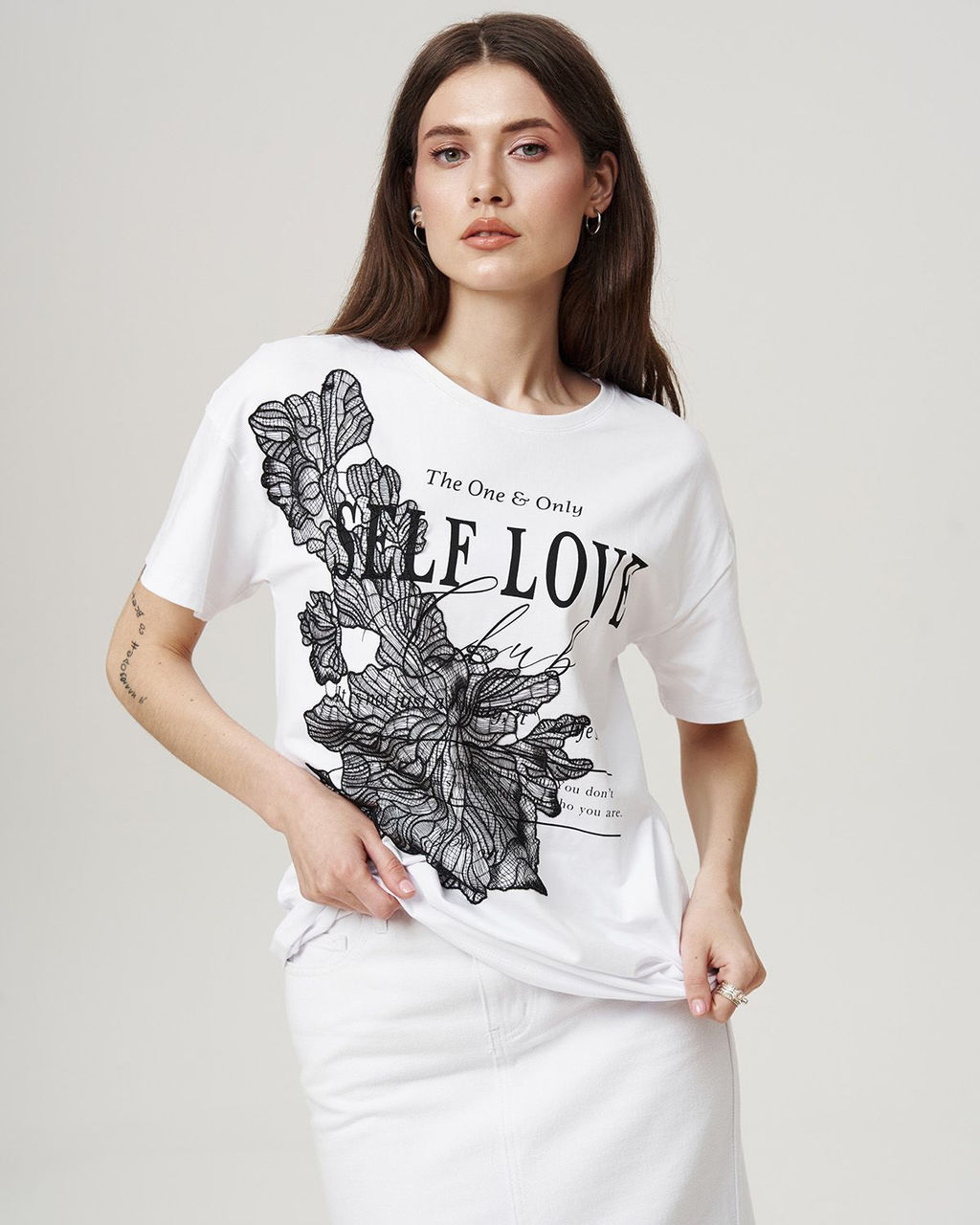 Футболка хлопковая оверсайз с аппликацией FDC005