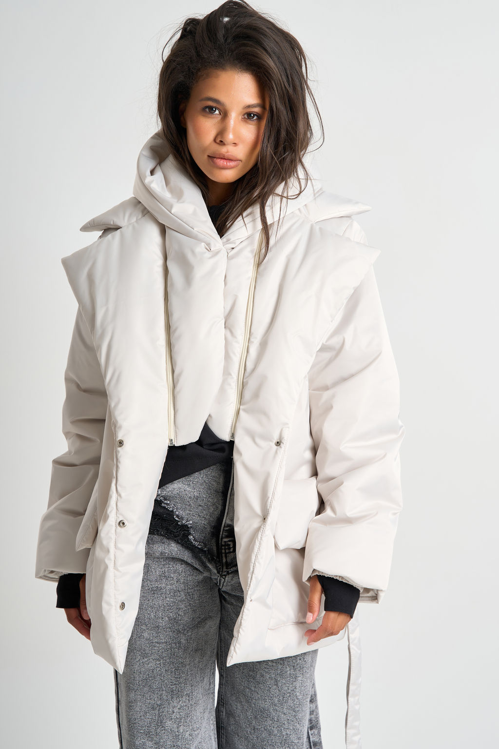 Куртка утепленная со съемным капюшоном жемчужная