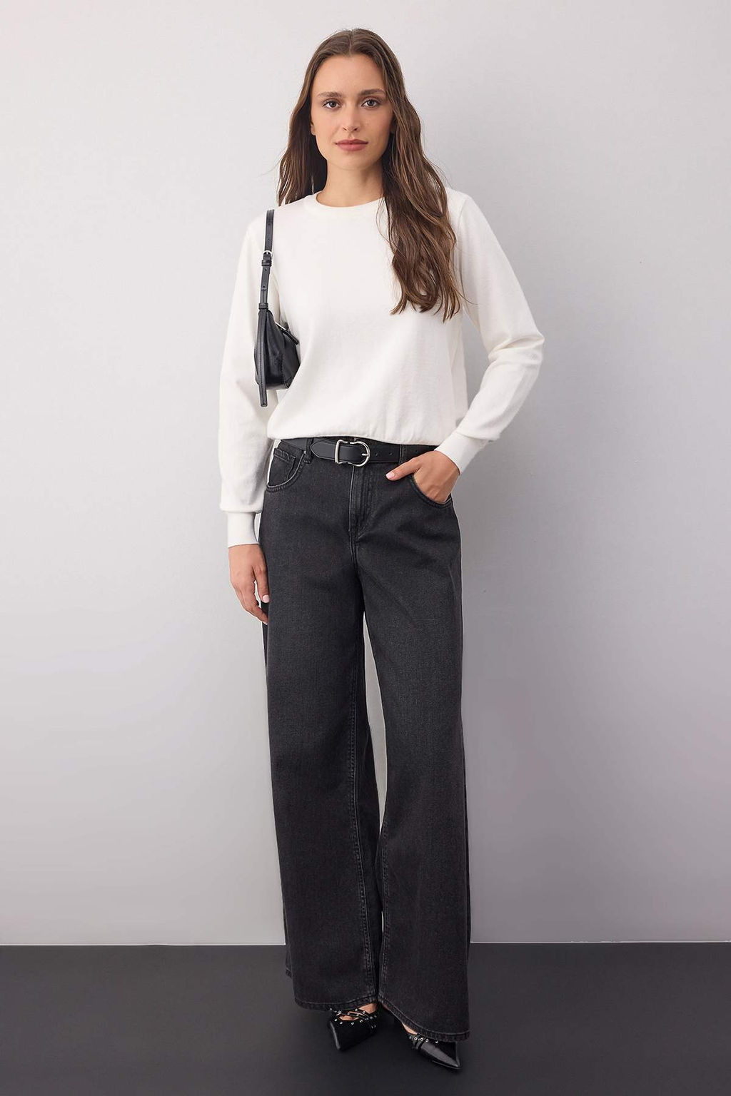 Wardrobe Essentials Ekru Premium Iplik/Ozel Iplikli Basic Triko Kazak | TWOAW26KZ00095