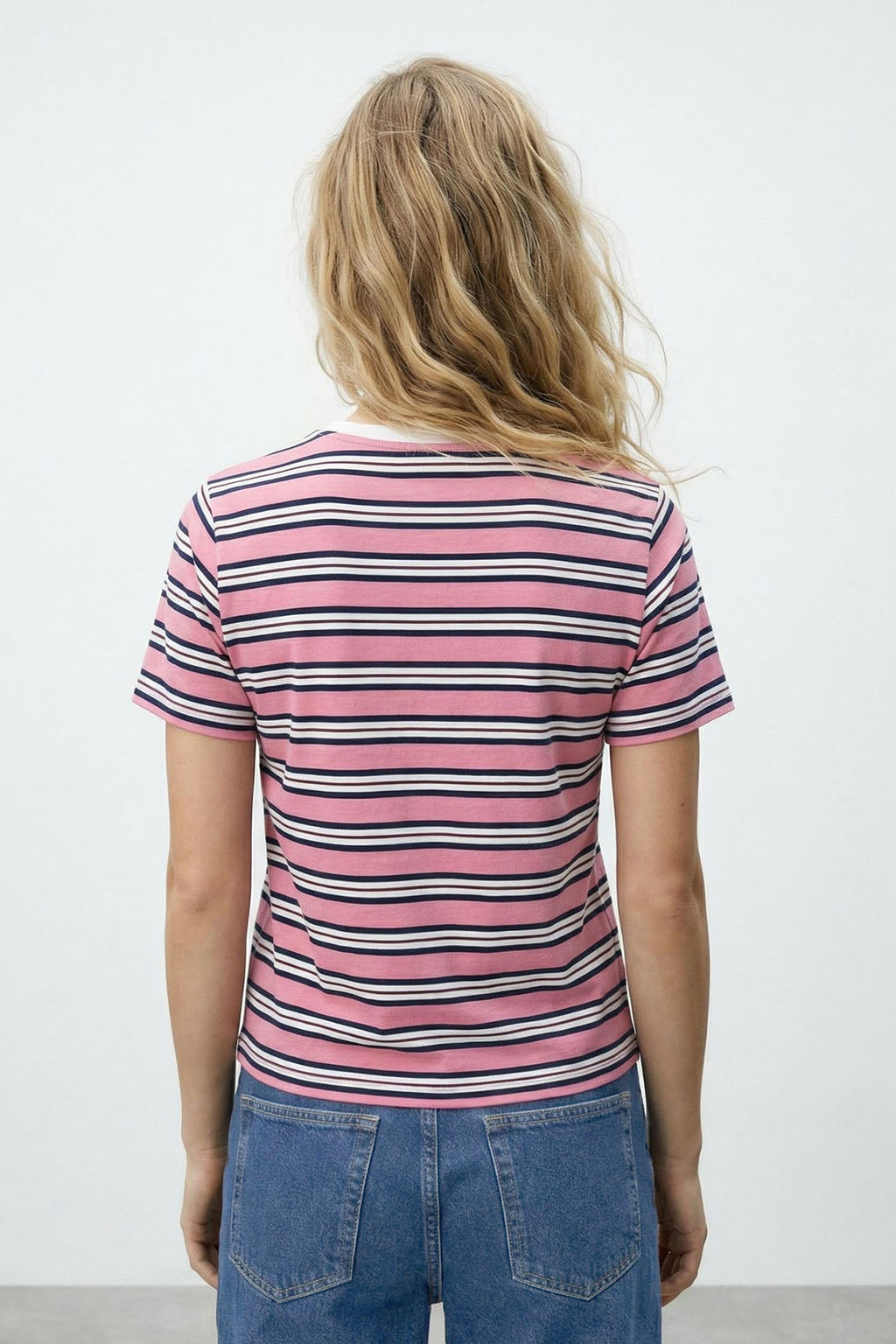 Pembe Cizgili Regular/Normal Kal?p K?sa Kollu Tok %100 Pamuk Vatkal? Orme T-Shirt TWOSS26TS00031