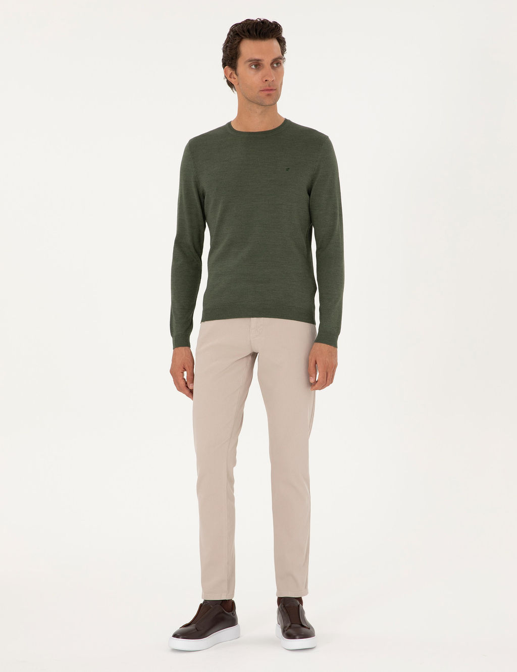 Базовый свитер приталенного кроя цвета хаки - Cacharel фото 4