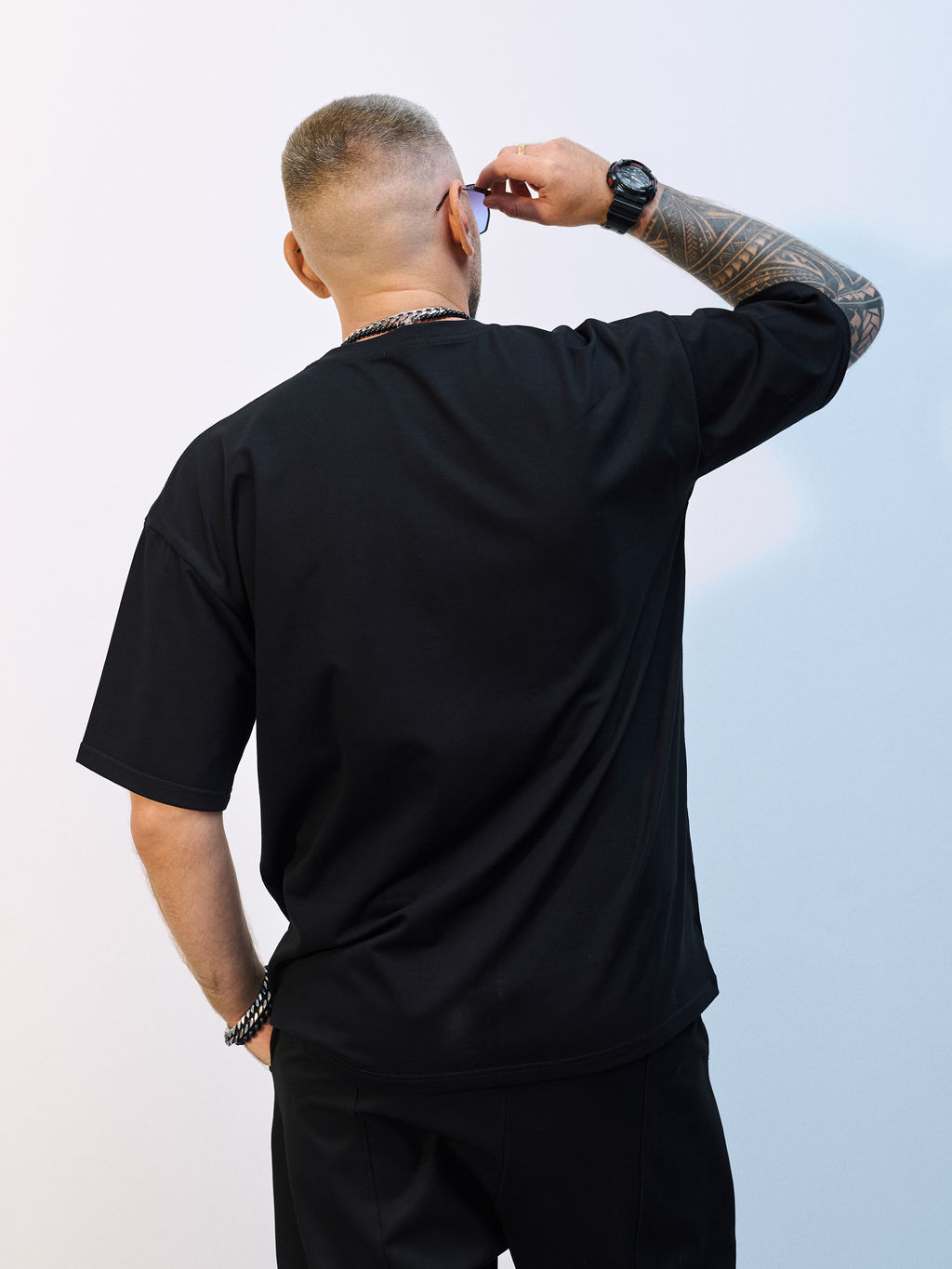 Футболка оверсайз унисекс " MARI ASSR" черный