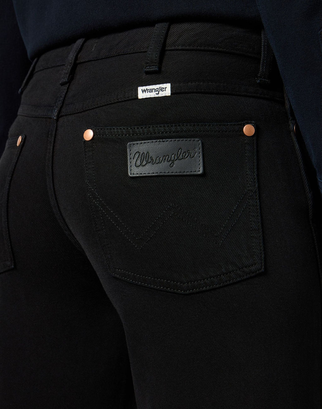 Джинсы женские