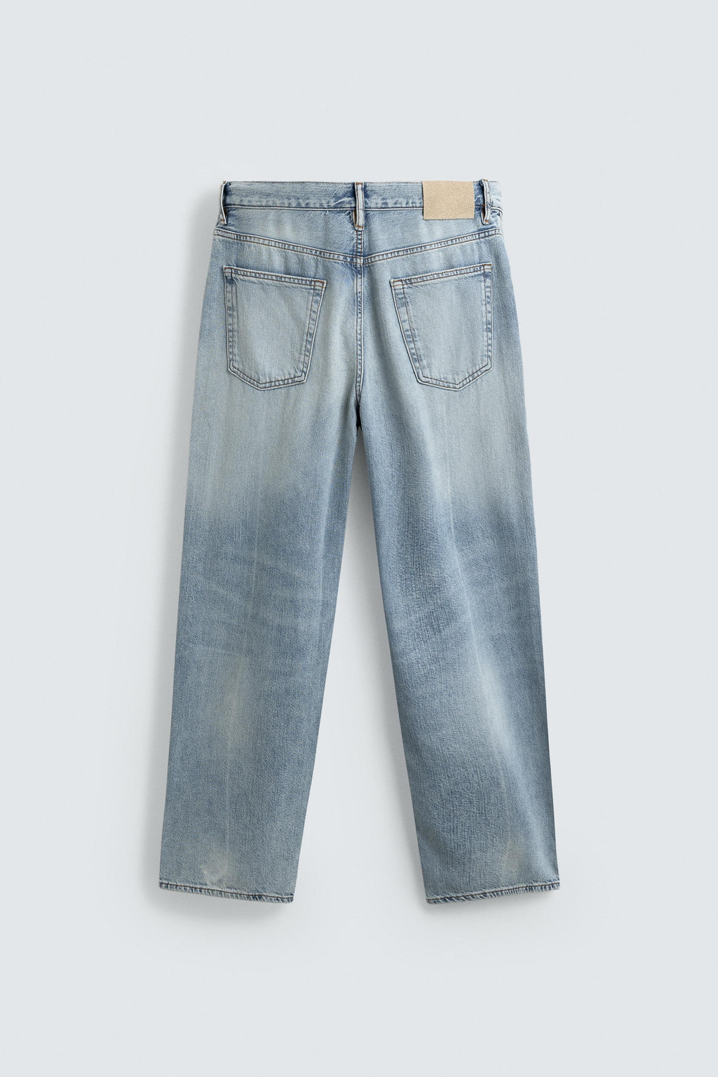 JEANS LIGEROS REGULAR FIT / Azul claro