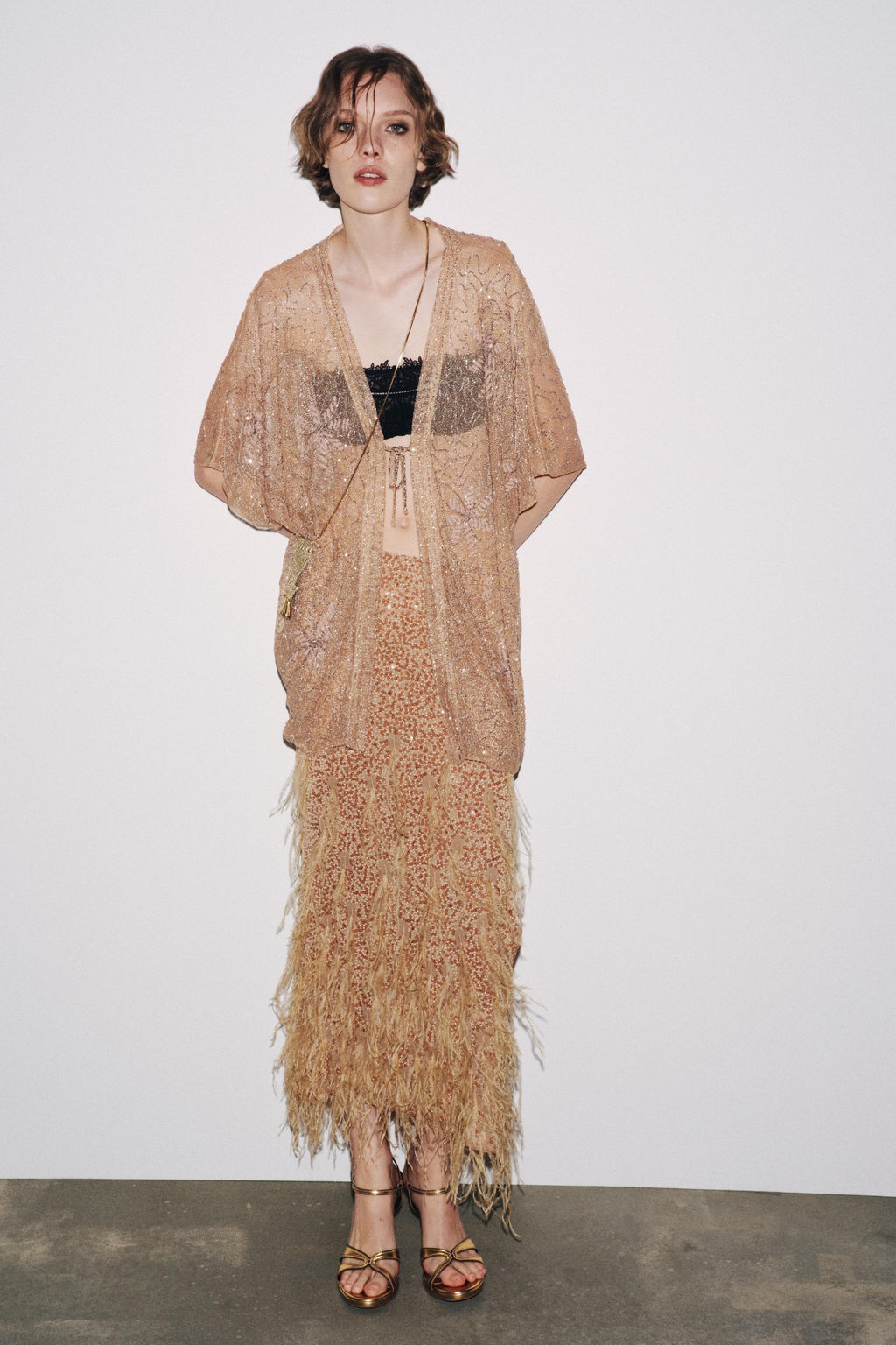 SEQUINNED FEATHER SKIRT - Zara фото 7