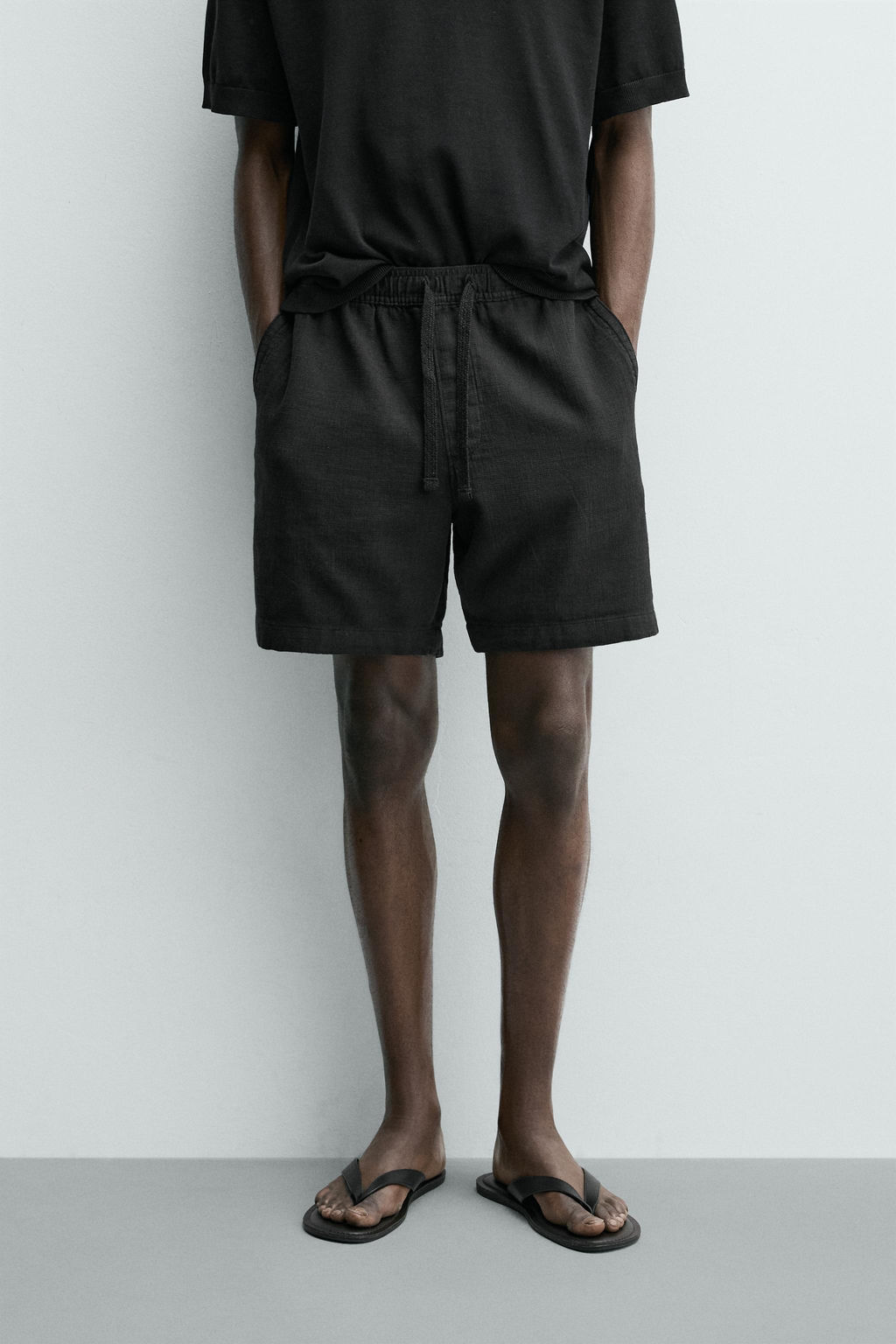 BERMUDA REGULAR FIT  ESTRUCTURA / Negro - Zara фото 2