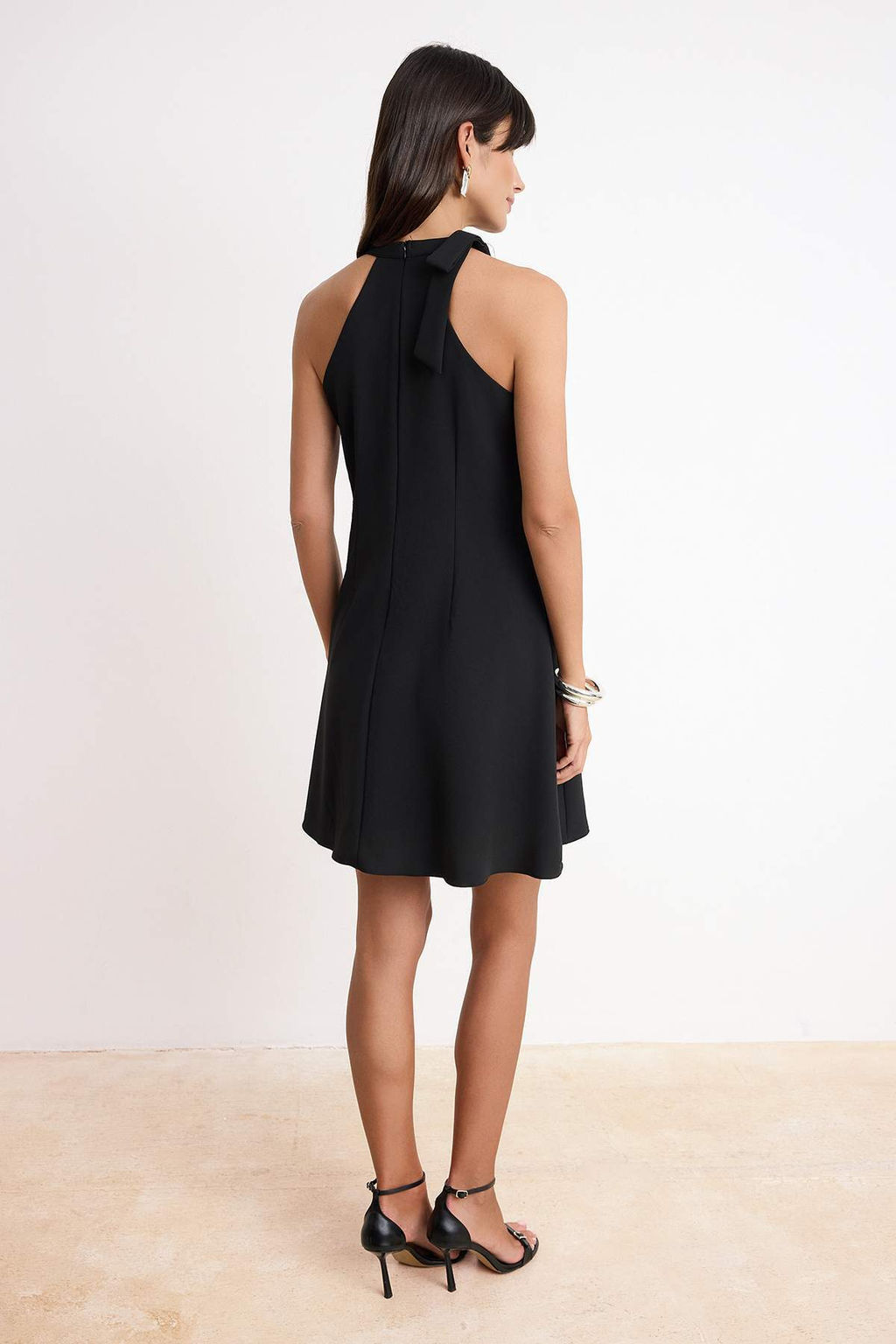 Siyah Duz Etegi Belden Ac?lan Fiyonklu K?sa / Mini Dokuma Elbise TWOSS25EL00245