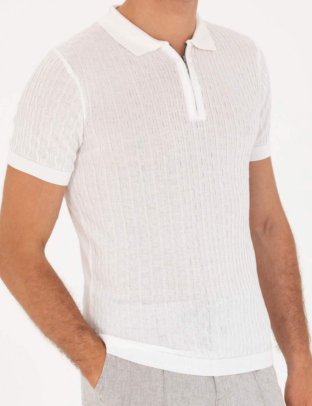 Белая приталенная трикотажная футболка с воротником-поло - Cacharel фото 6