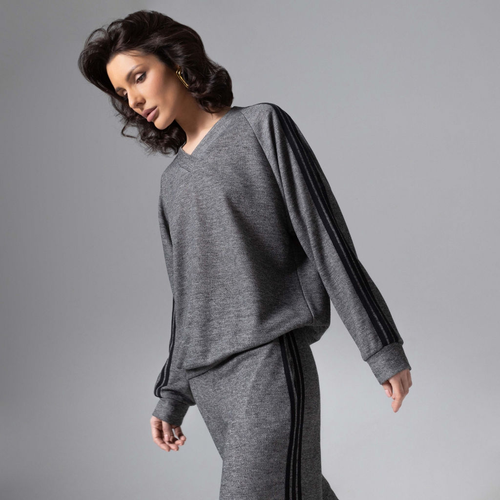 Свитшот с лампасами, Смелость быть собой - Charutti фото 10