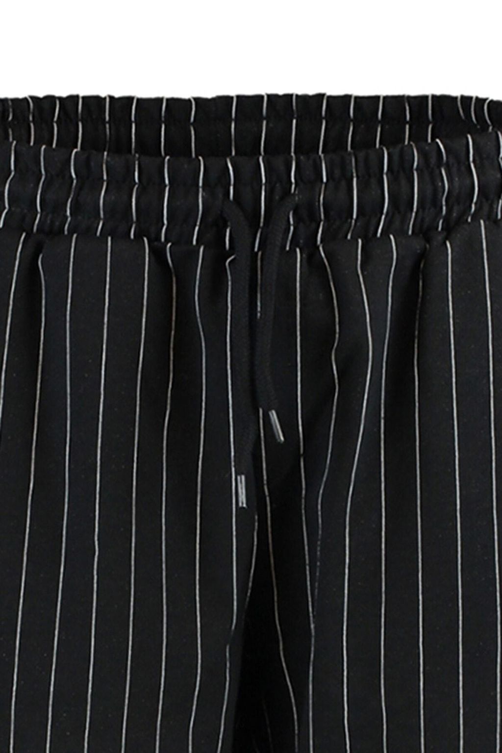 Siyah Regular Orta Boy/Normal Kesim Cizgili Sort TMNSS20SR0200