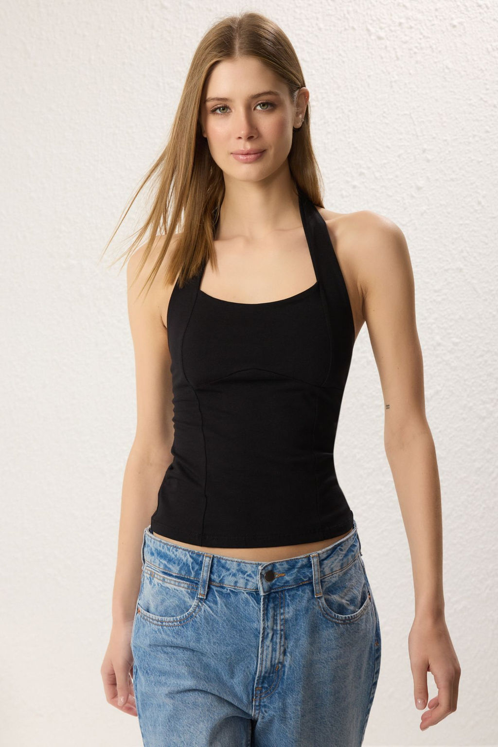 Siyah Boyundan Baglamal? Fitted/Vucuda Oturan Orme Bluz TWOSS25BZ00019