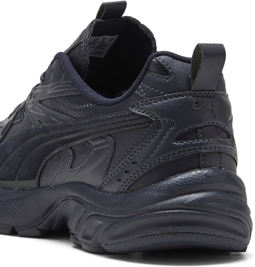 Кроссовки взрослые