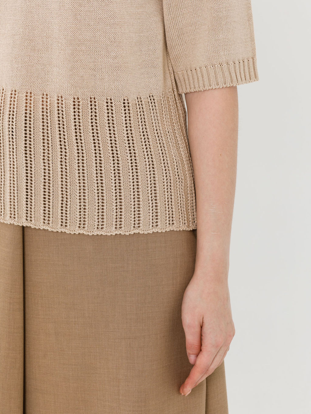 Блузка вязаная