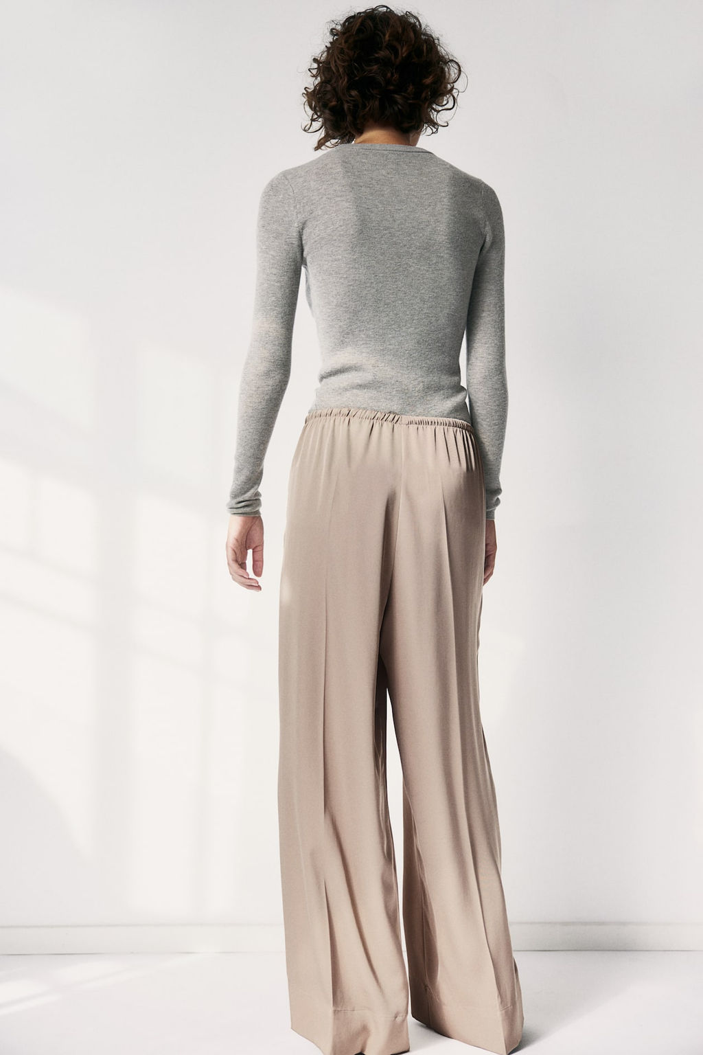 Pantalon amplio con cordon de ajuste - H&m фото 4