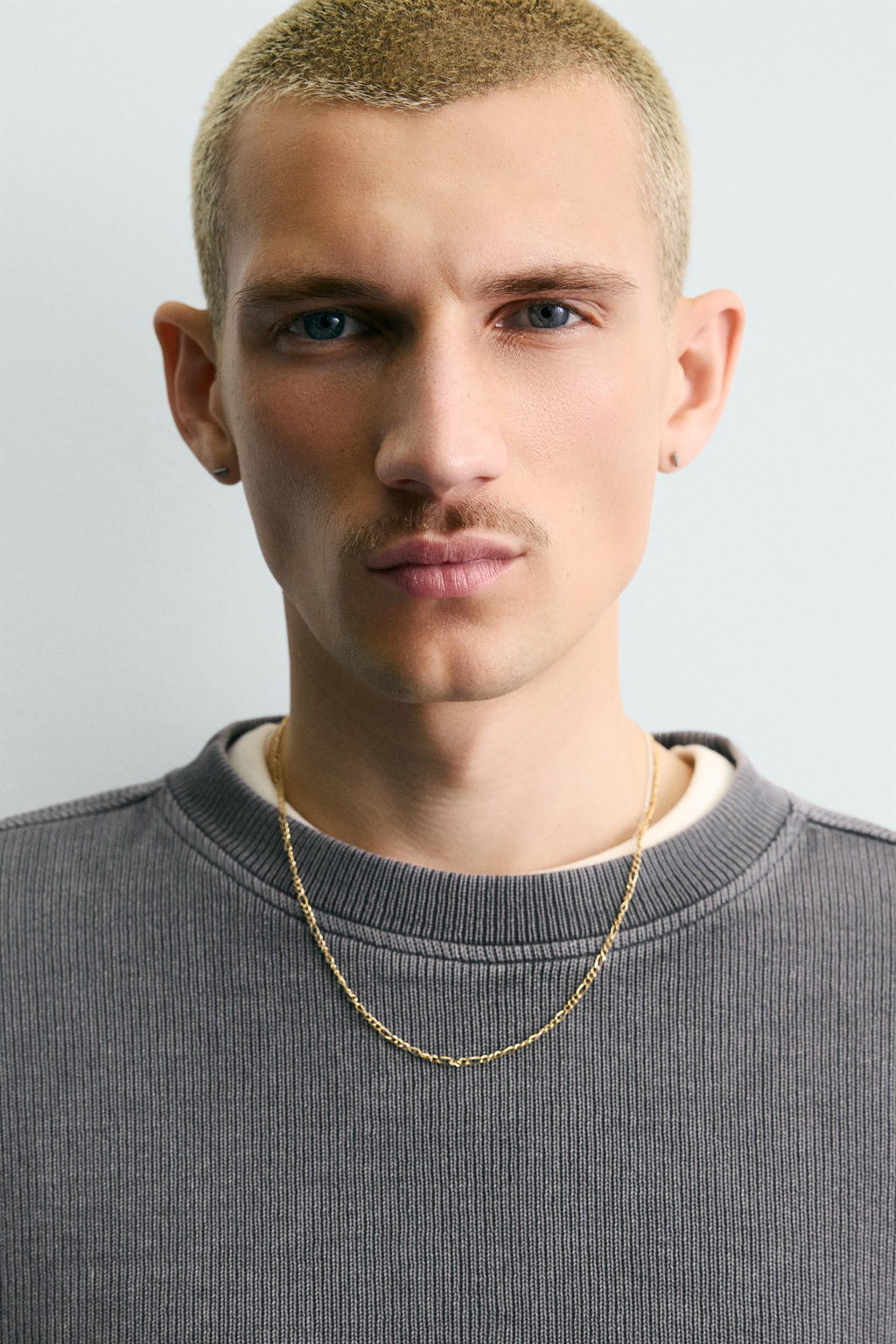 SUDADERA ESTRUCTURA LAVADA / Azul lavado