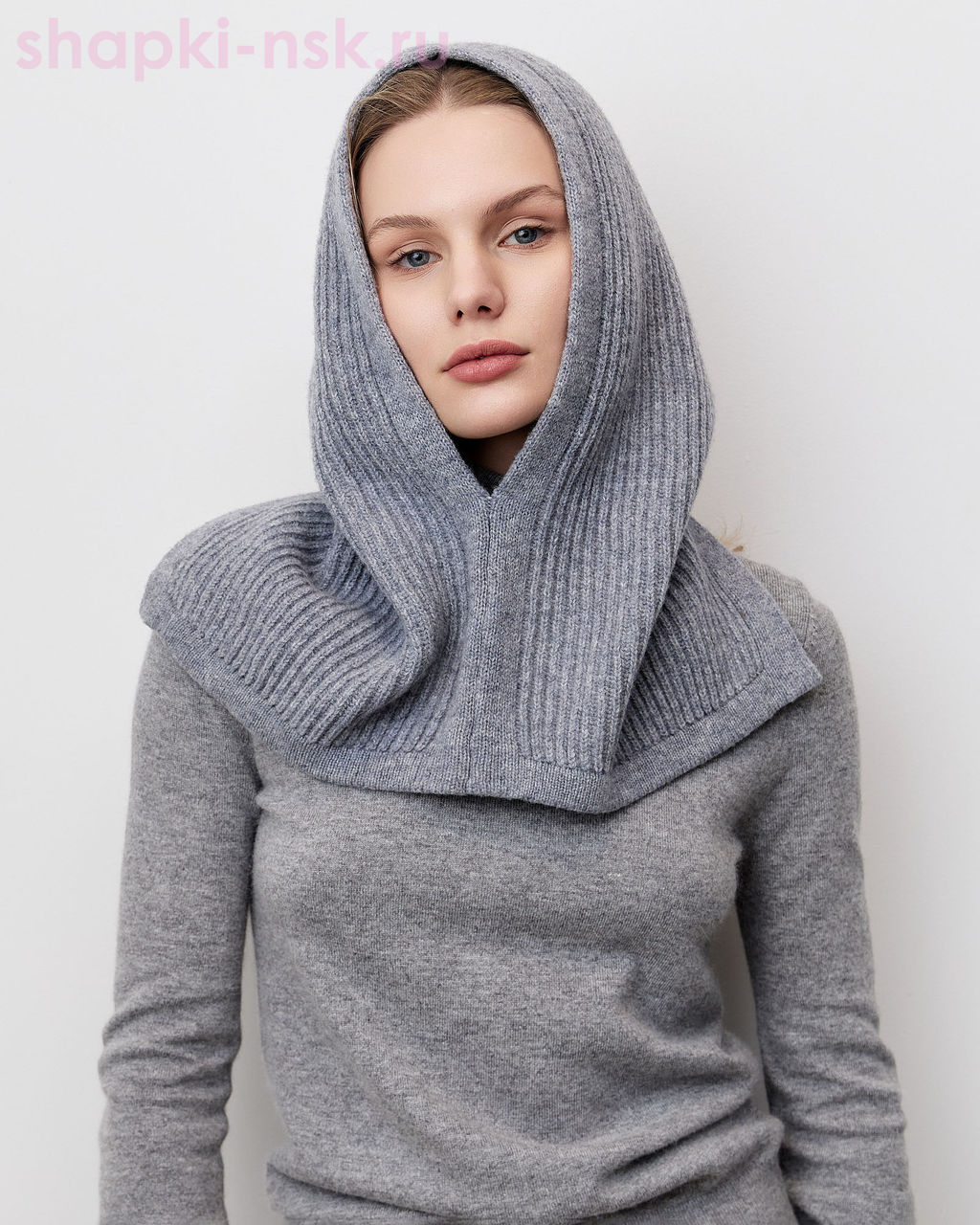 260135 CH Капор женский (56-58)