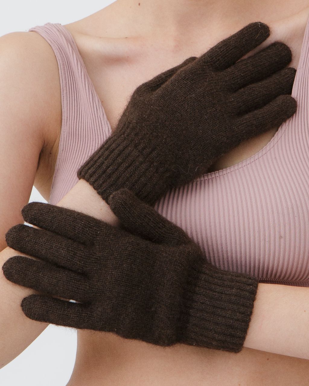 Перчатки из пуха яка 31100 темно-коричневые