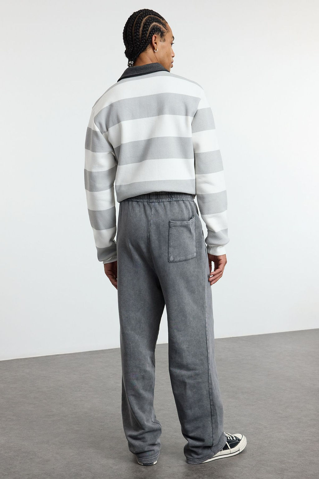 TRENDYOL MAN Antrasit Wide Leg Nervurlu Eskitme/Soluk Efektli Basic Esofman Alt? TMNAW25EA00007 - Trendyolmilla фото 5
