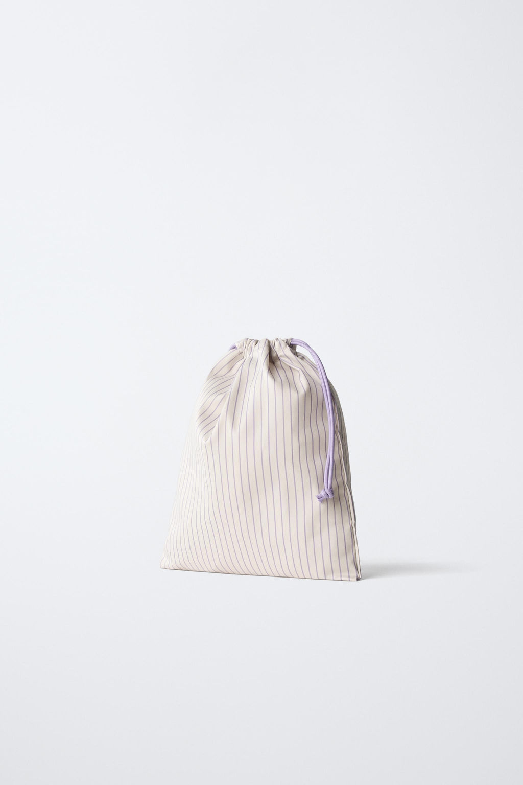 PACK BOLSAS DE VIAJE FLORES / Violeta Malva - Zara фото 2