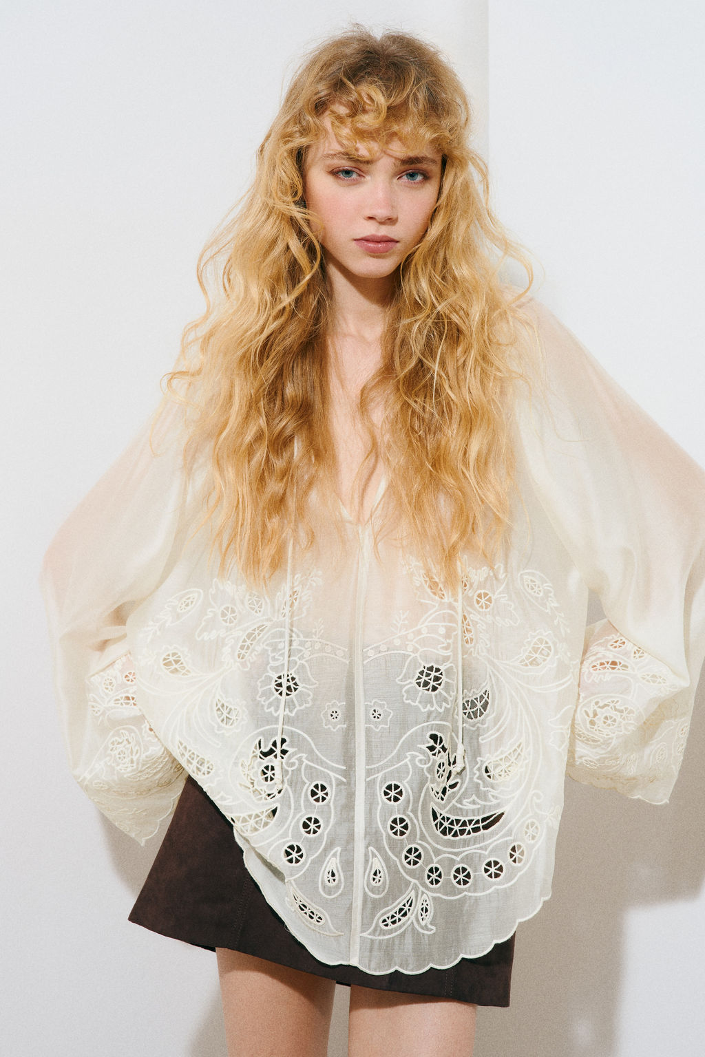 Blusa con bordado ingl?s - H&m фото 6