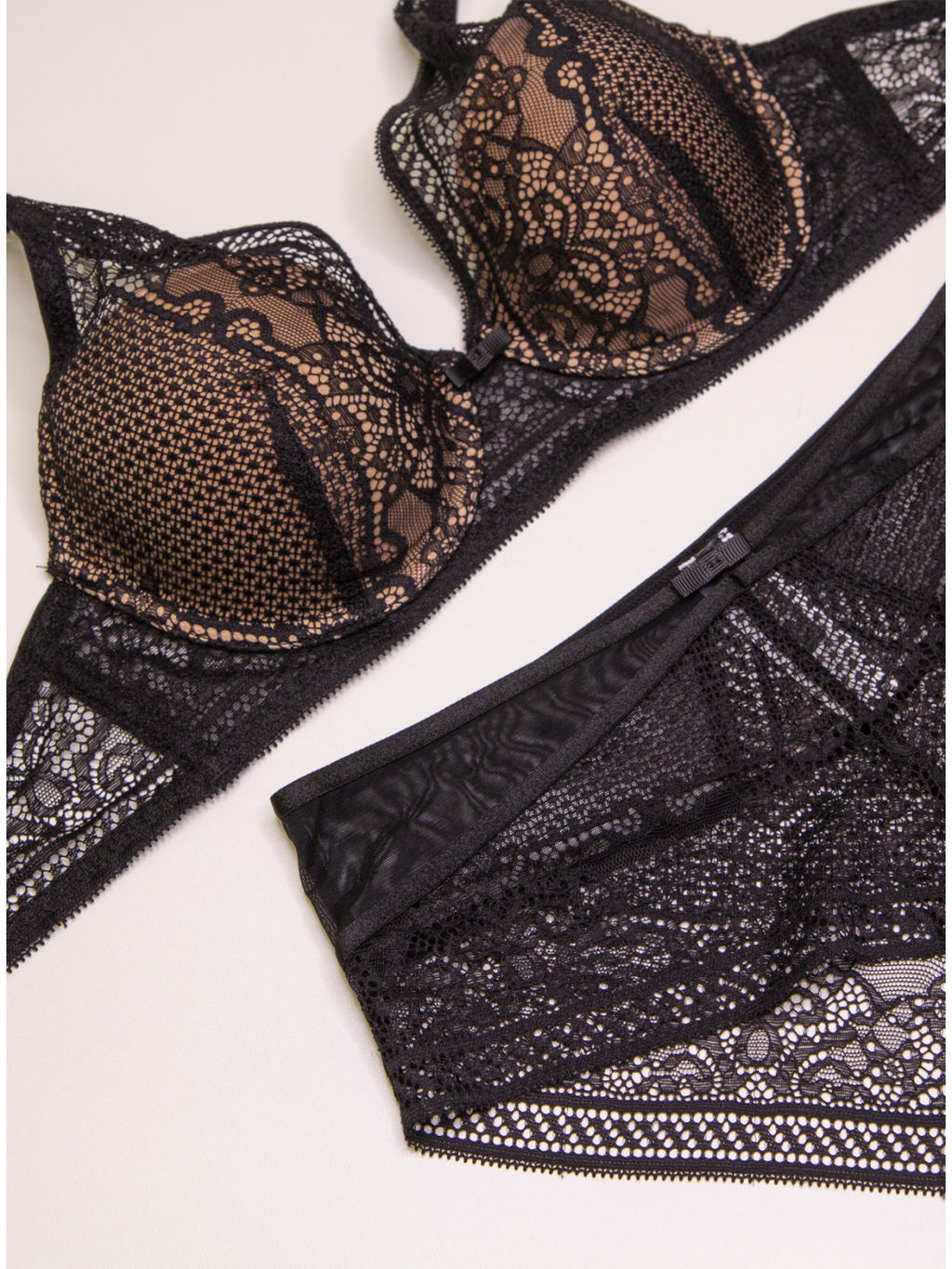 Комплект нижнего белья Indefini (318000-2051WXY)  фото 6