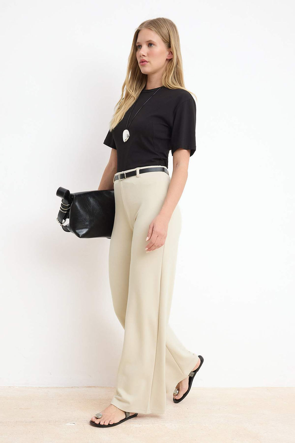 Siyah Wide Leg/Genis Paca Kemerli Normal Bel Uzun Soft Touch Orme Pantolon TWOSS26PL00149 - Trendyolmilla фото 6