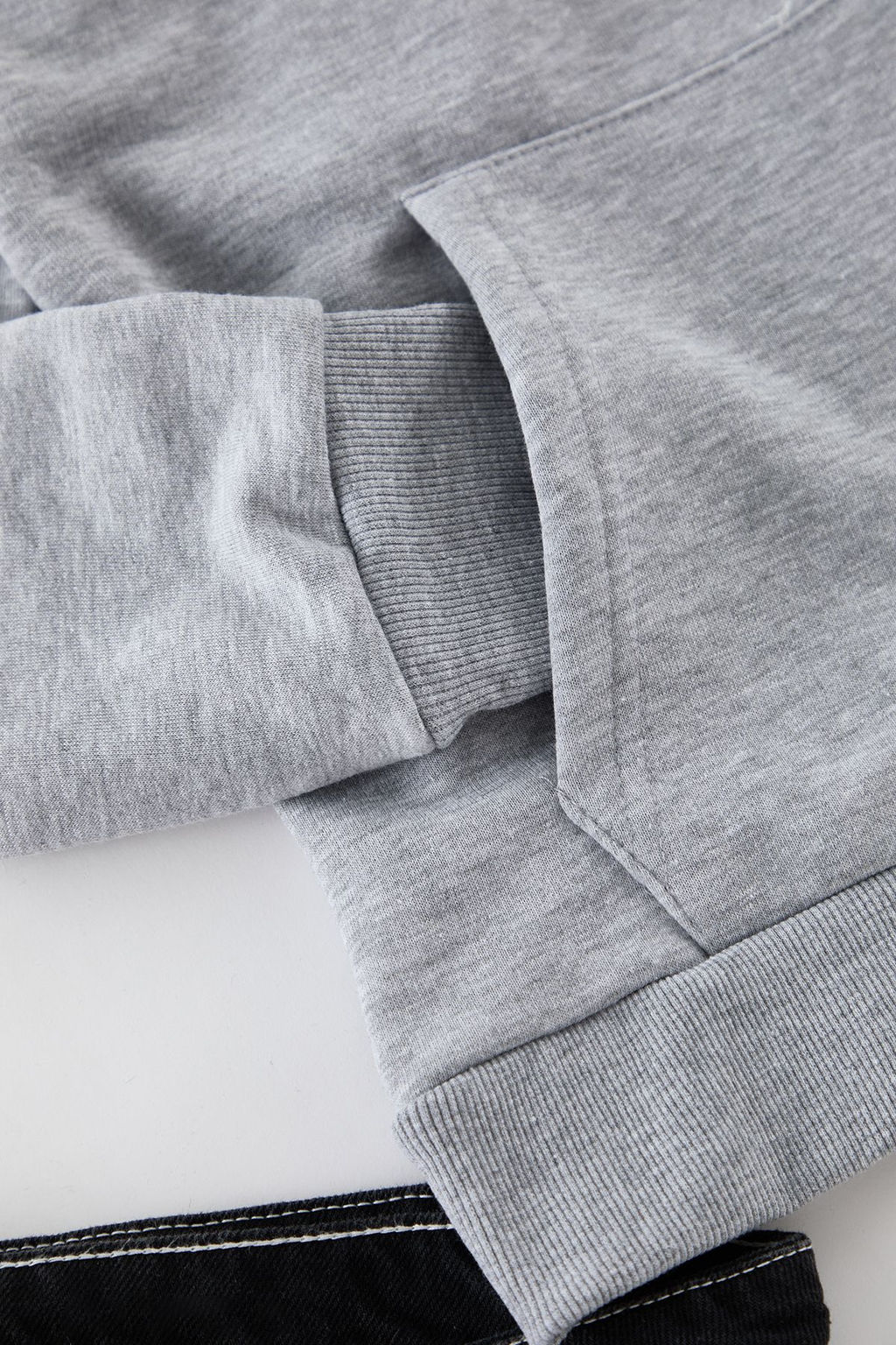 TRENDYOL MAN Gri Basic Kapusonlu Regular/Normal Kesim Fermuarl? Sweatshirt TMNAW20SW0262 - Trendyolmilla фото 2