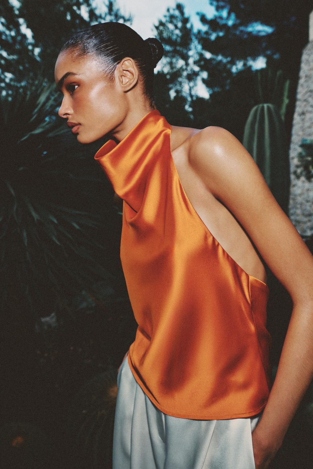 TOP HALTER SATINADO / Naranja - Zara фото 2