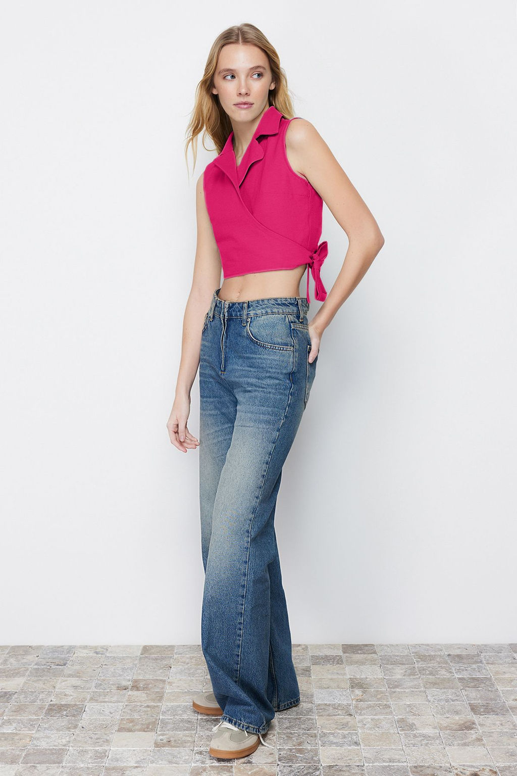 Pembe Baglamal? Keten Gorunumlu Crop Dokuma Bluz TWOSS23BZ00550