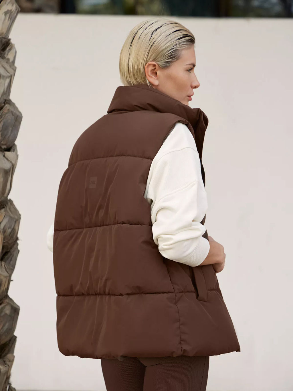 Утепленая жилетка оверсайз - NEVERLATE фото 2