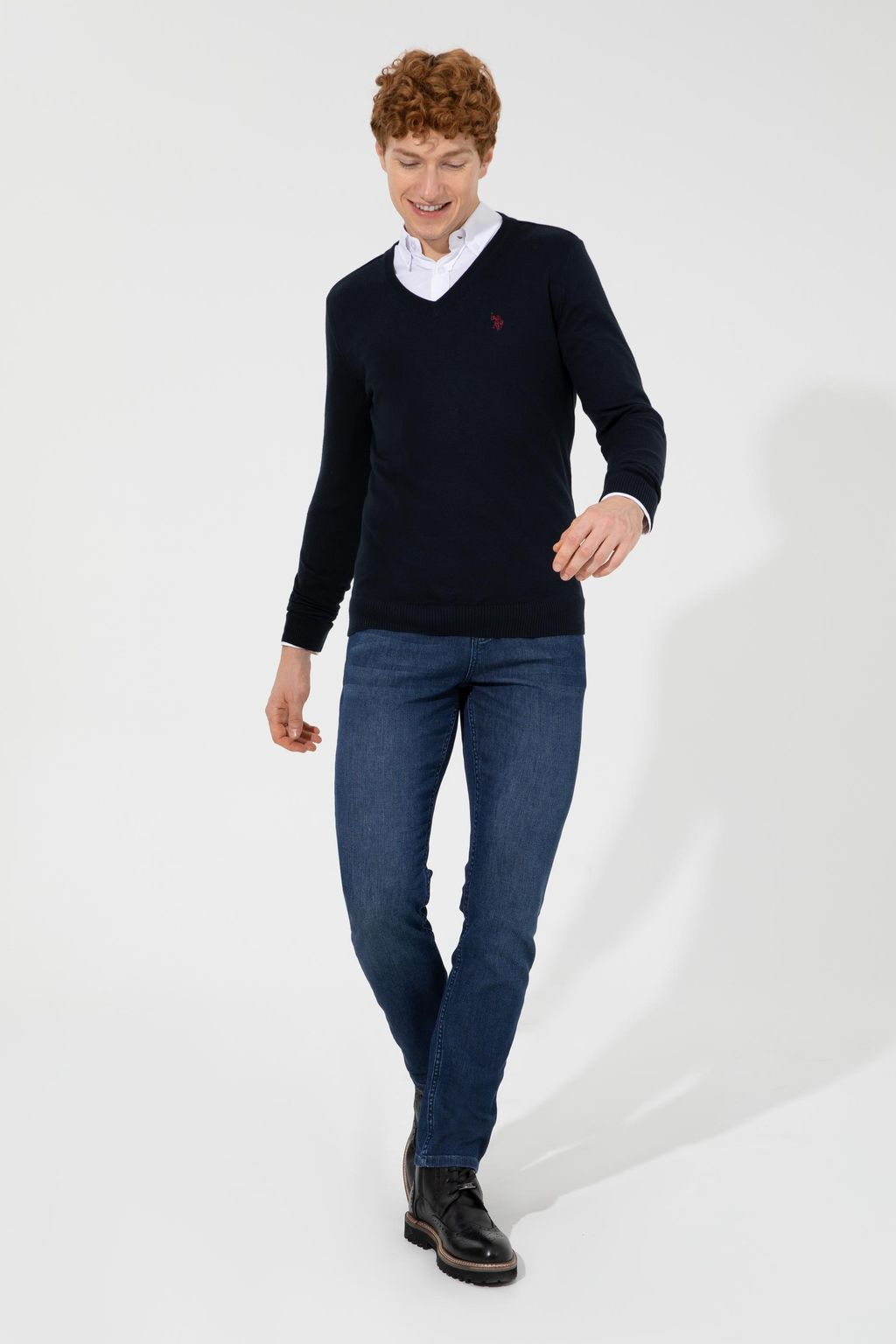 U. S. Polo Assn Мужской базовый трикотажный свитер темно-синего цвета с v-образным вырезом - U.s. polo assn фото 4