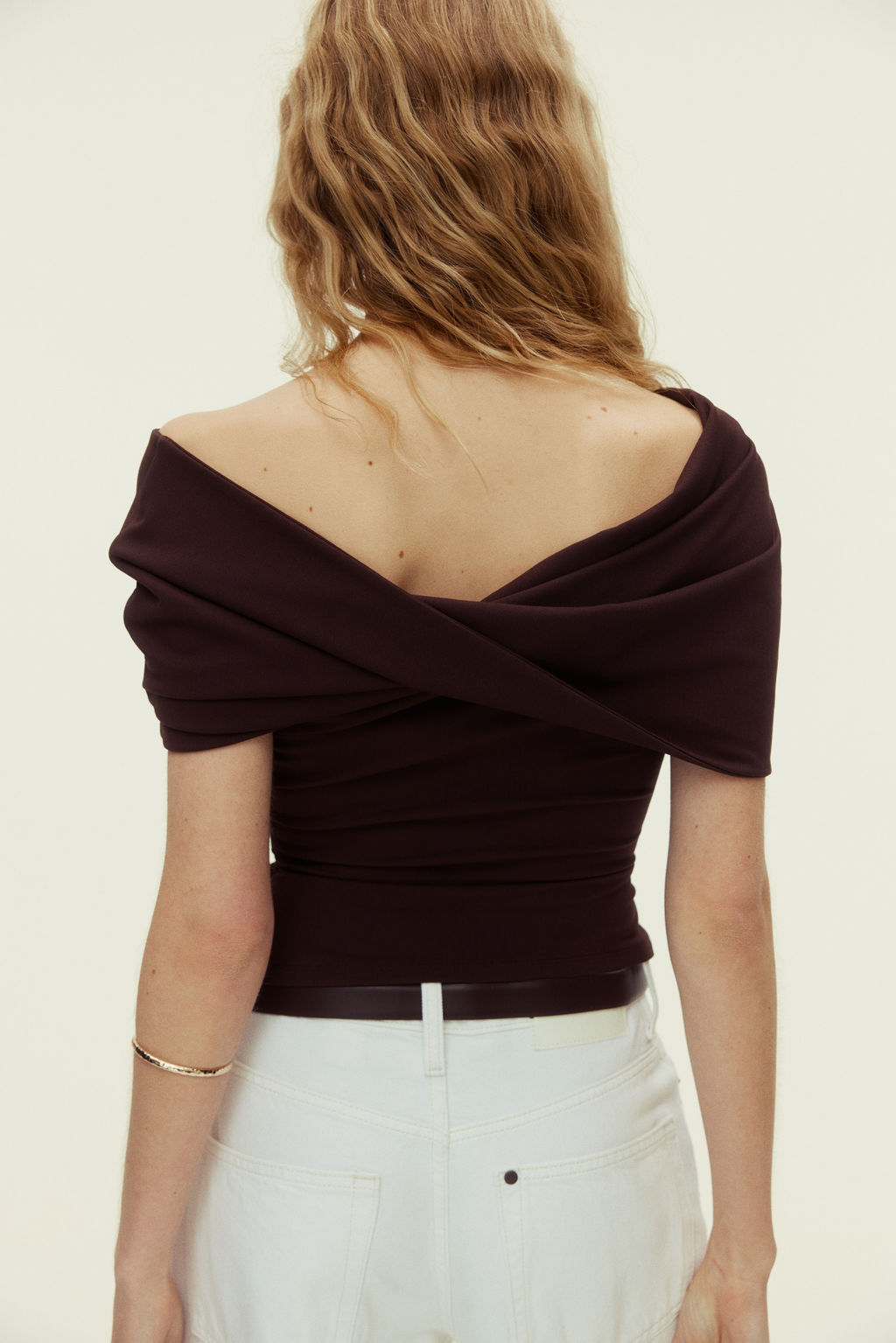 Top off-the-shoulder con detalle girado - H&m фото 4