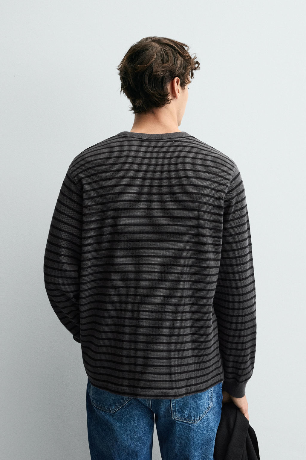 CHECK TEXTURED T-SHIRT - Zara фото 3
