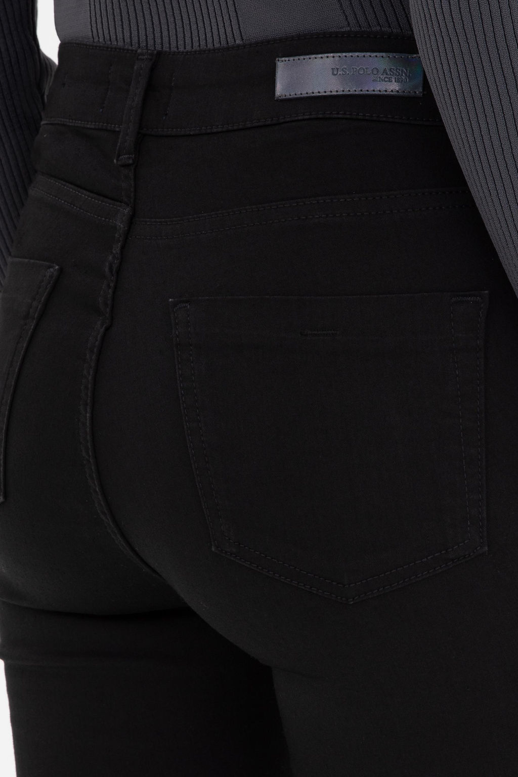 Брюки джинсовые U.S. Polo Assn женские черные хлопок с эластаном  фото 12