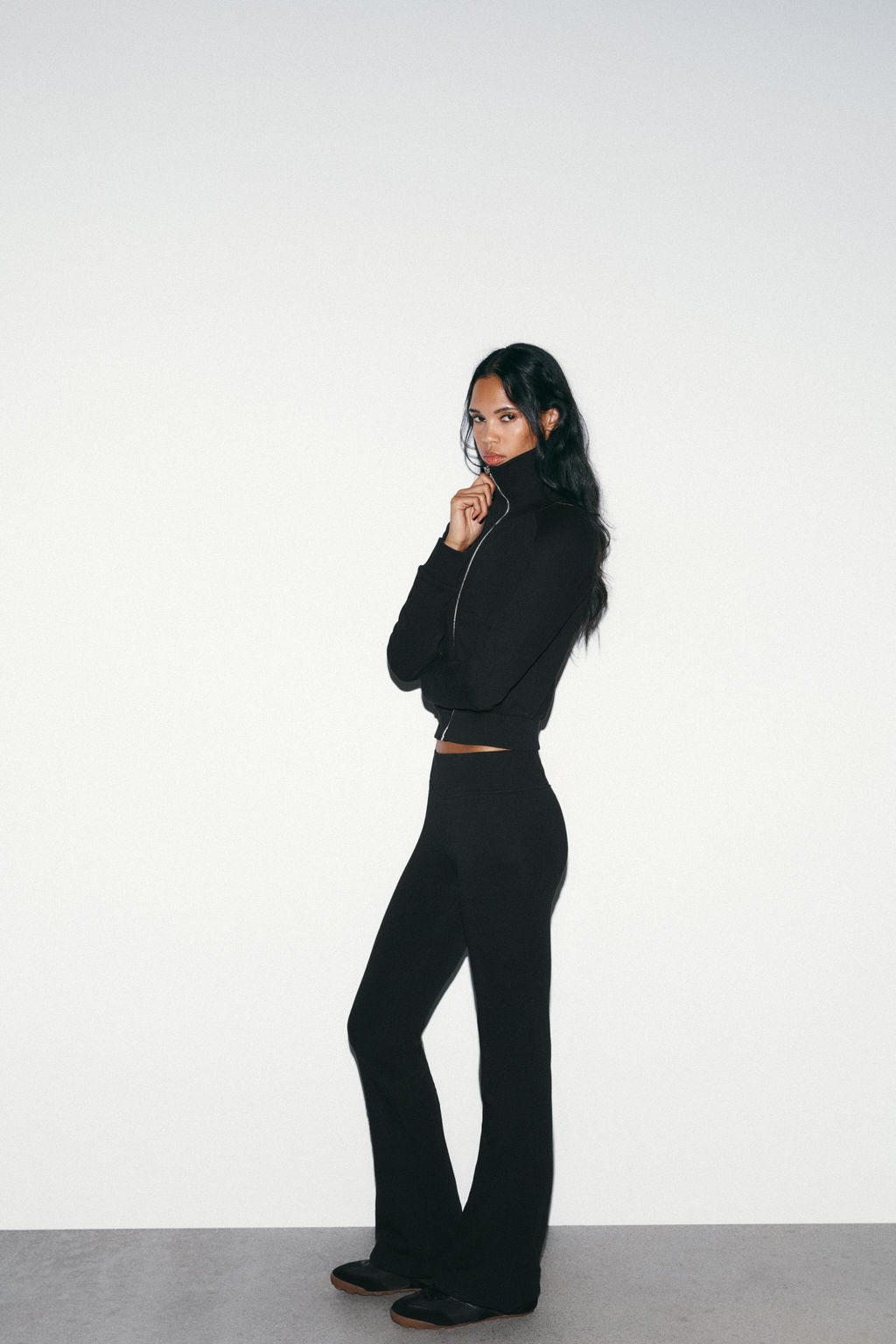 FLARE FLEECE TROUSERS - Zara фото 4