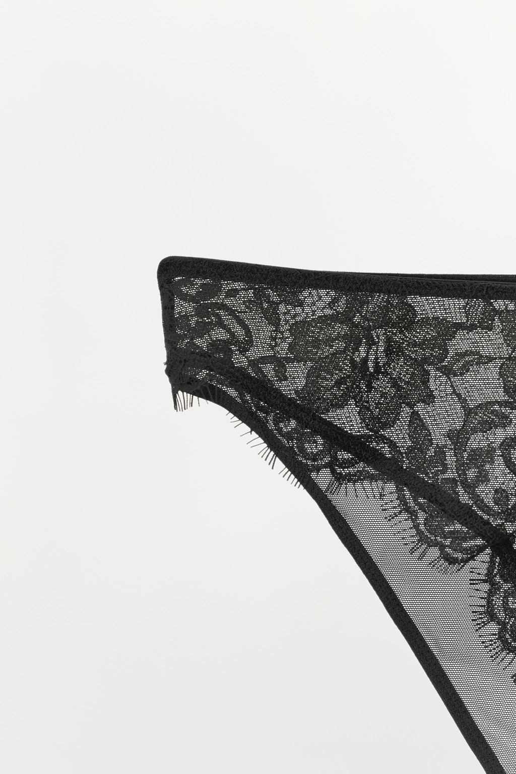 BRAGUITA ENCAJE / Negro - Zara фото 8