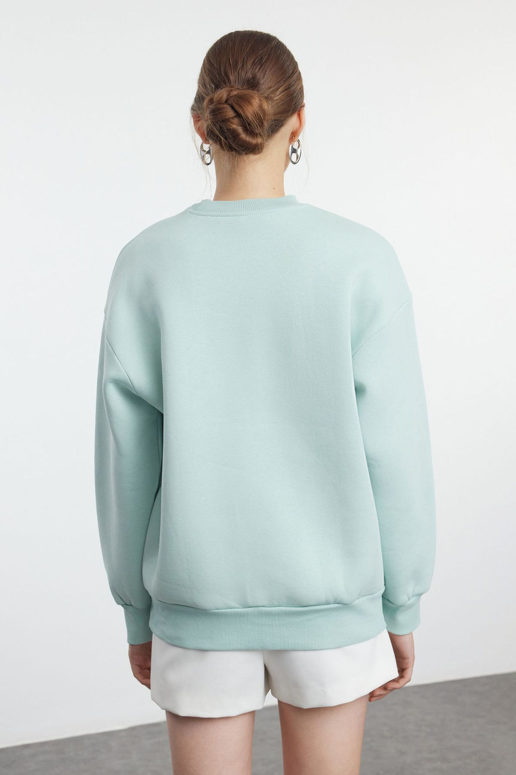 TRENDYOLMILLA Mint Slogan Nak?s Detayl? Regular/Normal Kal?p Bisiklet Yaka Orme Sweatshirt TWOAW25SW00127 фото 5