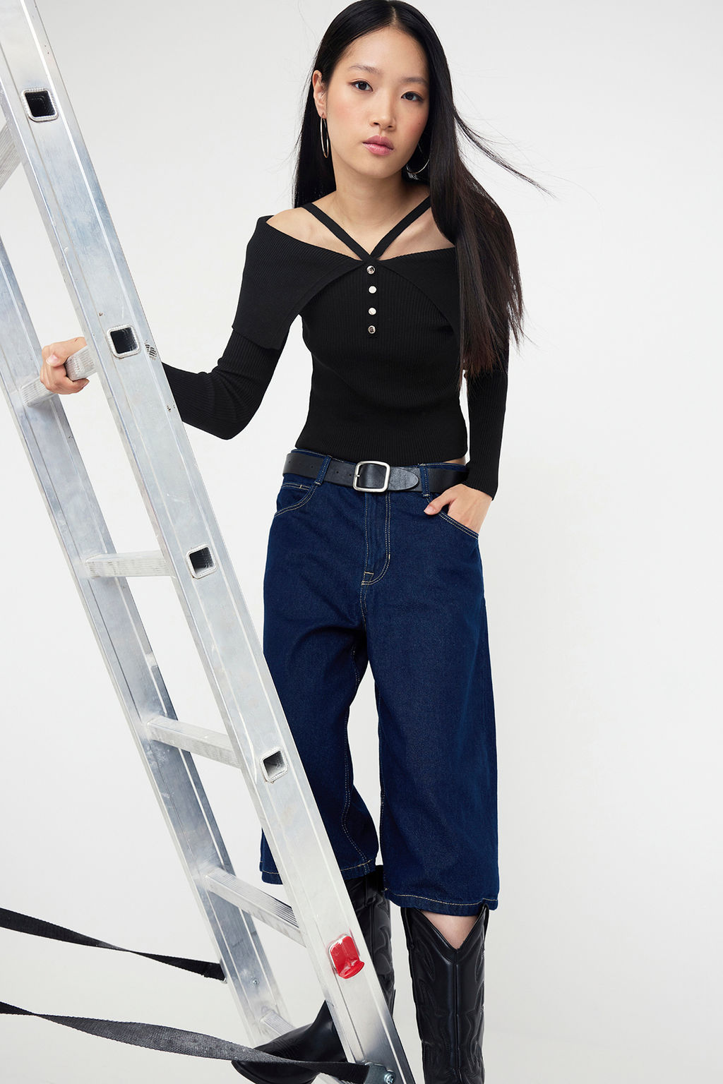 Teen Siyah Premium Iplik/Ozel Iplik Carmen Boyundan Ask?l? Triko Kazak TWOAW26KZ00076