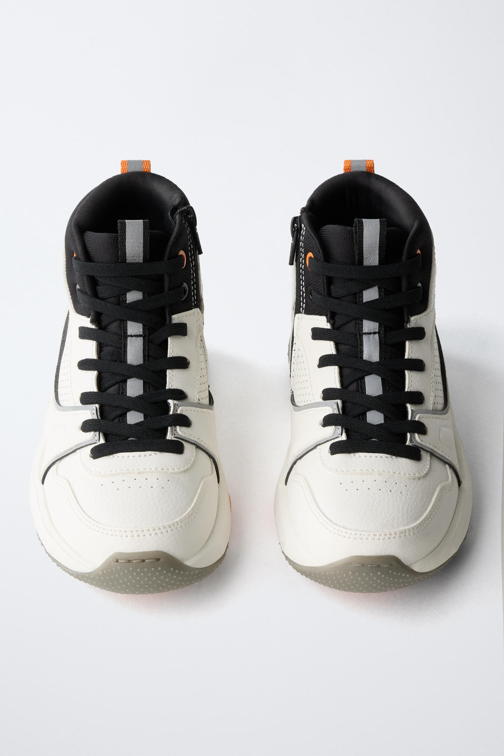 SPORTY HIGH-TOP SNEAKERS