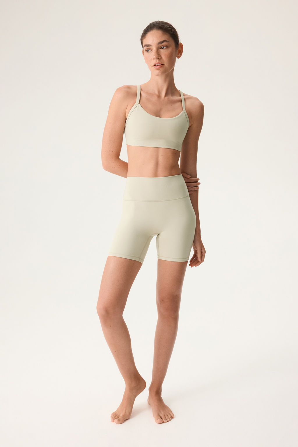 Sujetador de deporte con SoftMove Medium Support - H&m фото 11
