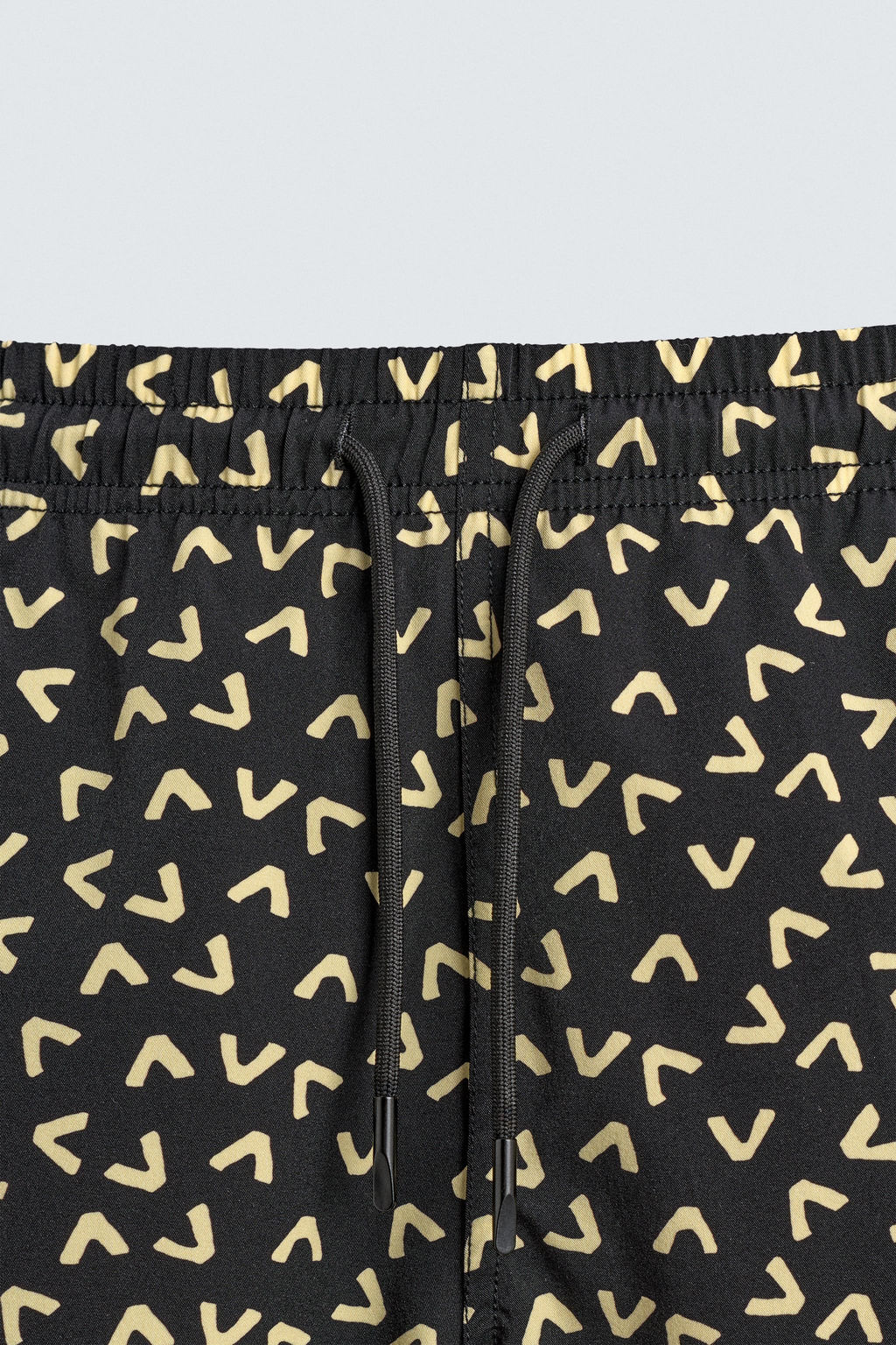 BA?ADOR CORTO ESTAMPADO GEOM?TRICO / Negro - Zara фото 8