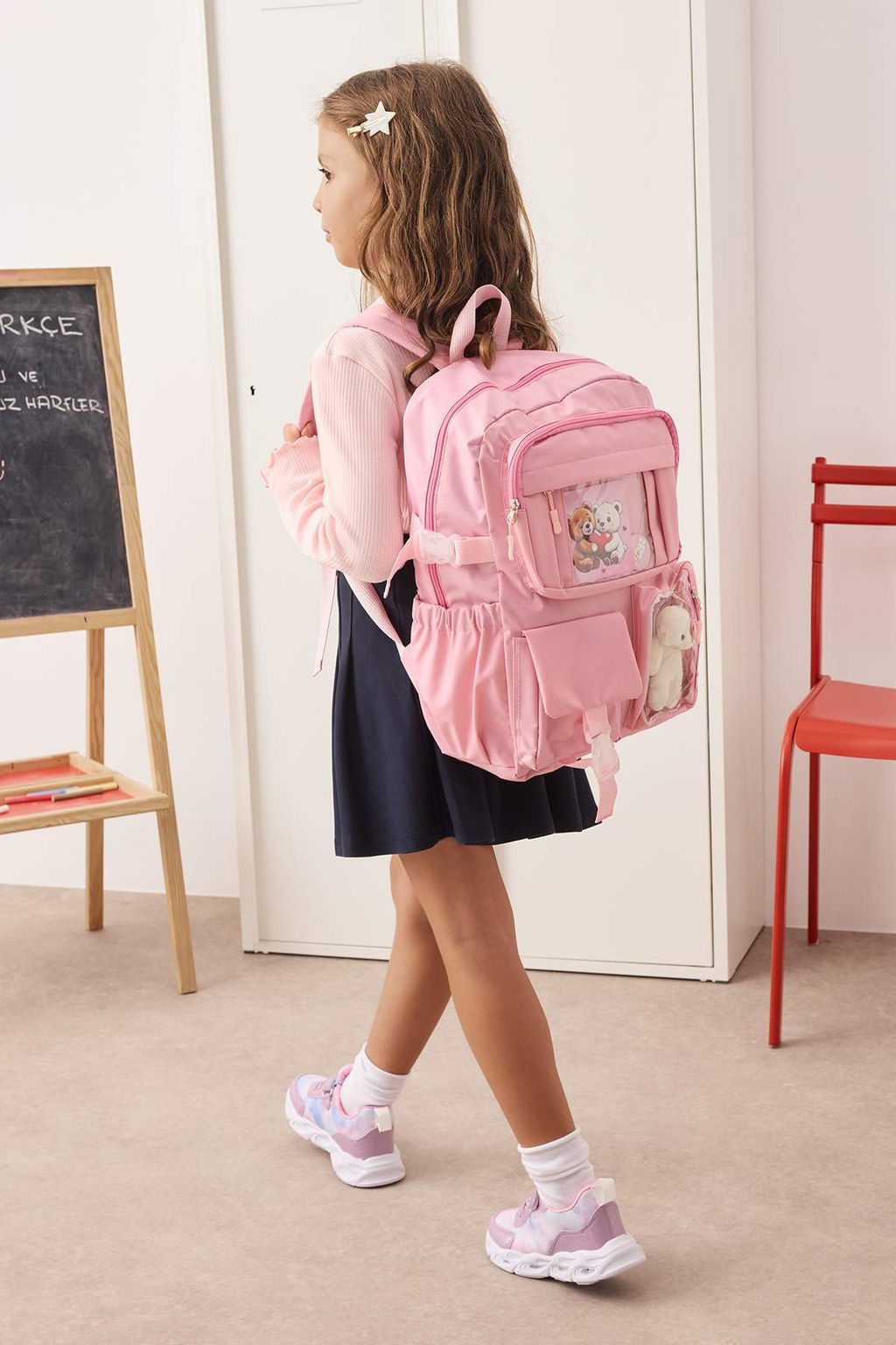 Pembe Kore Tarz? Aksesuarl?,Rozet Detayl? ve Ay?c?kl? Kids Okul S?rt Cantas? TAKAW26OI00004