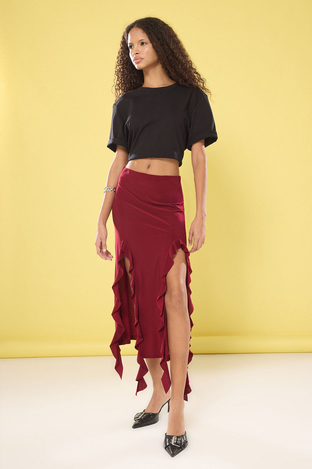 TRENDYOLMILLA Siyah Y?rtmac ve F?rf?r Detayl? Vucuda Oturan Esnek Bal?k Maxi Etek TWOSS24ET00066  фото 10