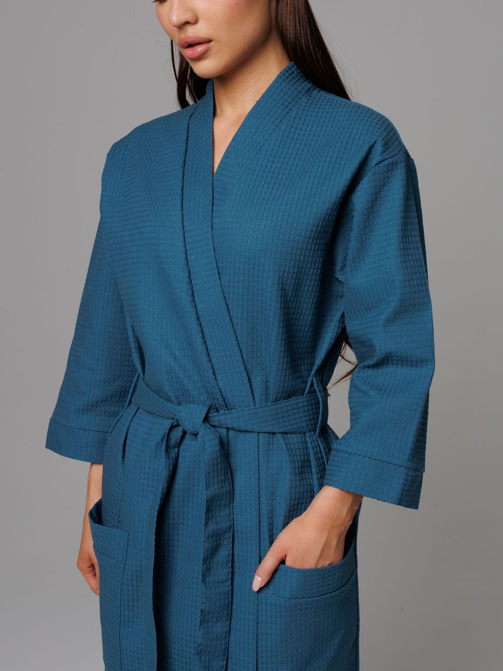 Женский укороченный вафельный халат с планкой темно-бирюзовый В-11 (23)